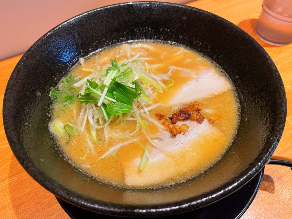京都で濃厚鶏白湯ラーメン